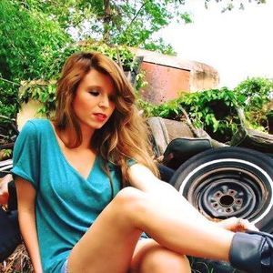 Meet your Posher, Liz